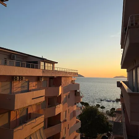 Lungomare Sea View Appartement Vlorë